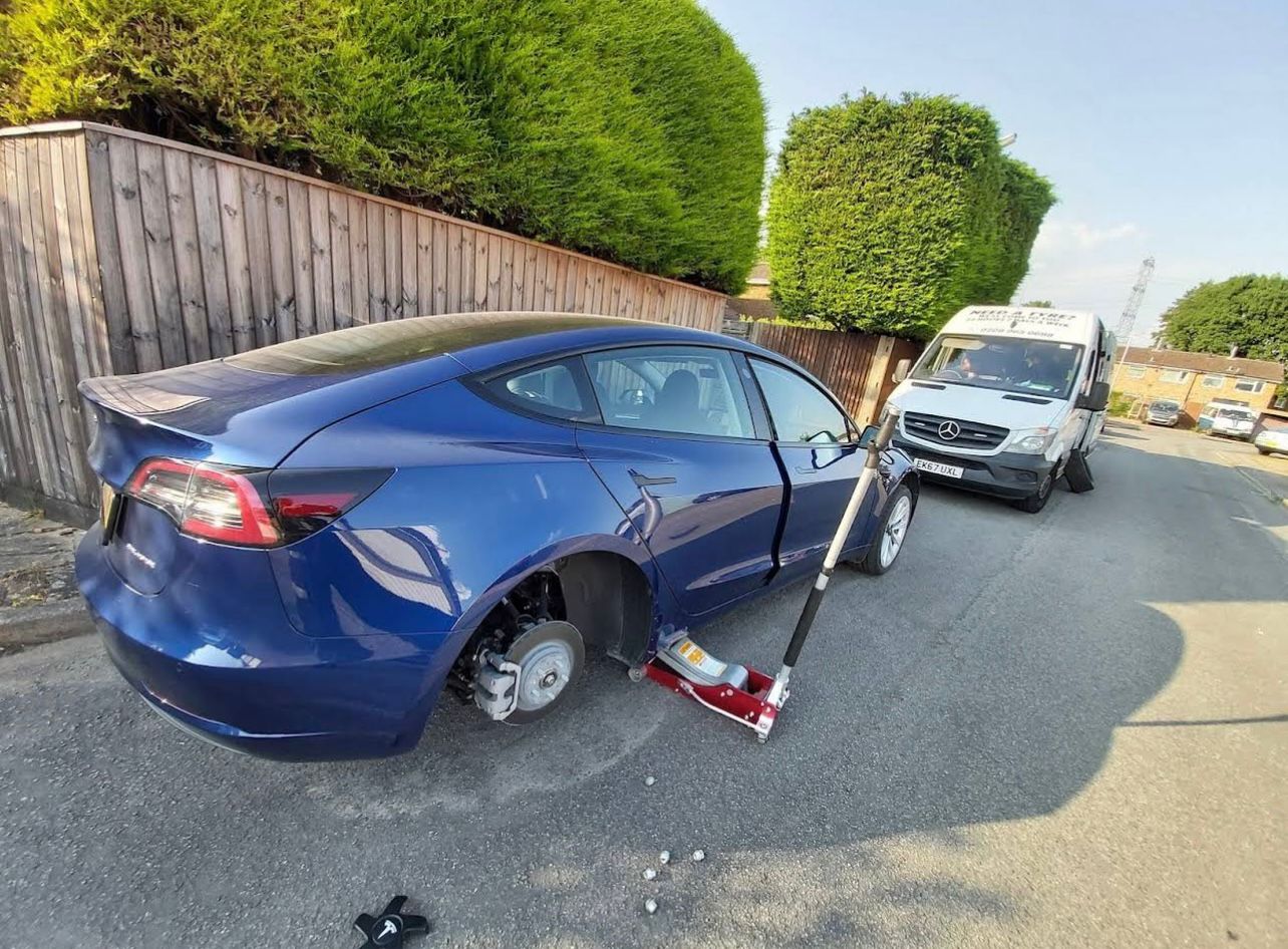 Mobile tyre fitting service